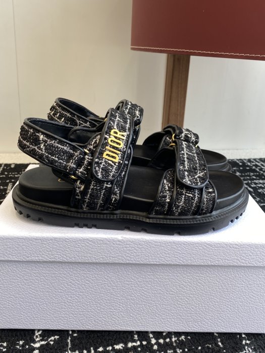 Sandals women's фото 2