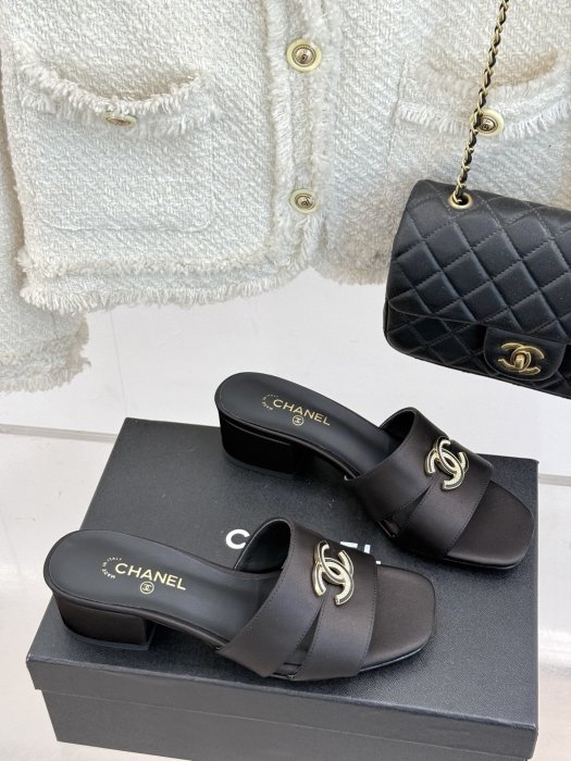 Босоножки фото 3