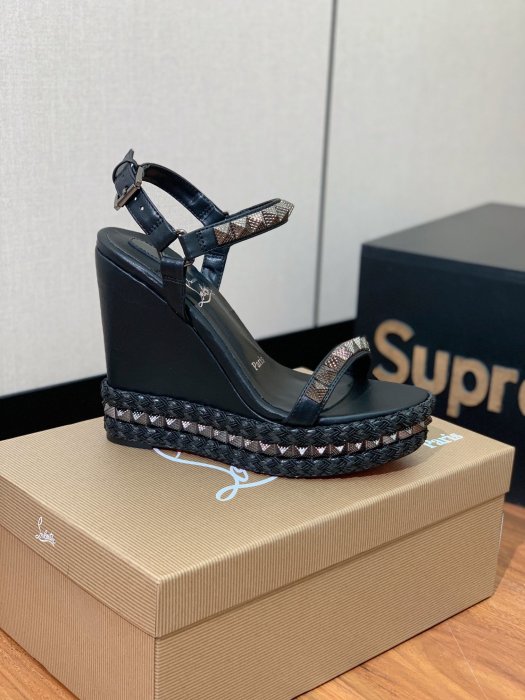 Босоножки фото 6