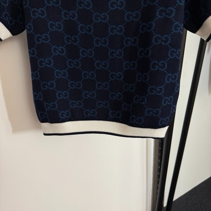 T-shirt women's фото 7