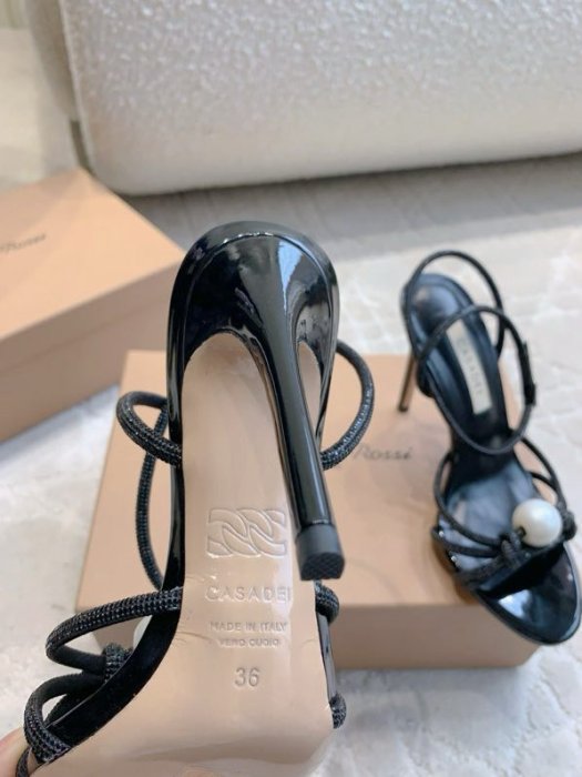 Босоножки фото 9