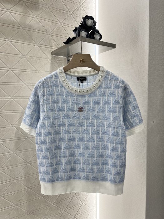 Футболка женская