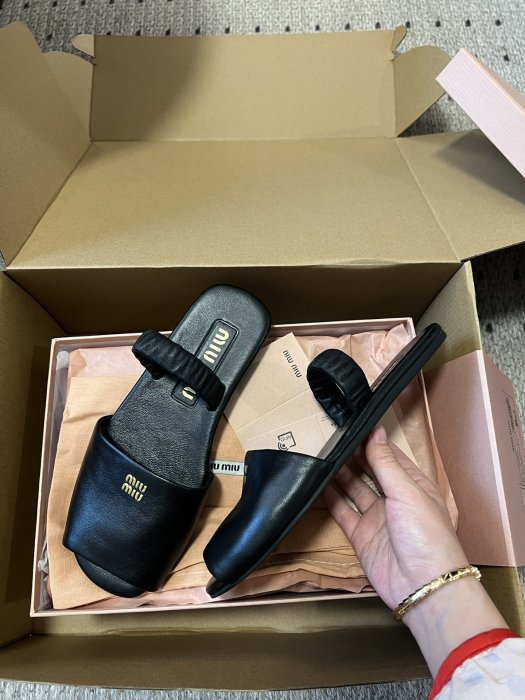 Босоножки фото 9