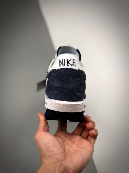 Sneakers Fragment x Sacai x NK LDWaffle DH2684-400 фото 8