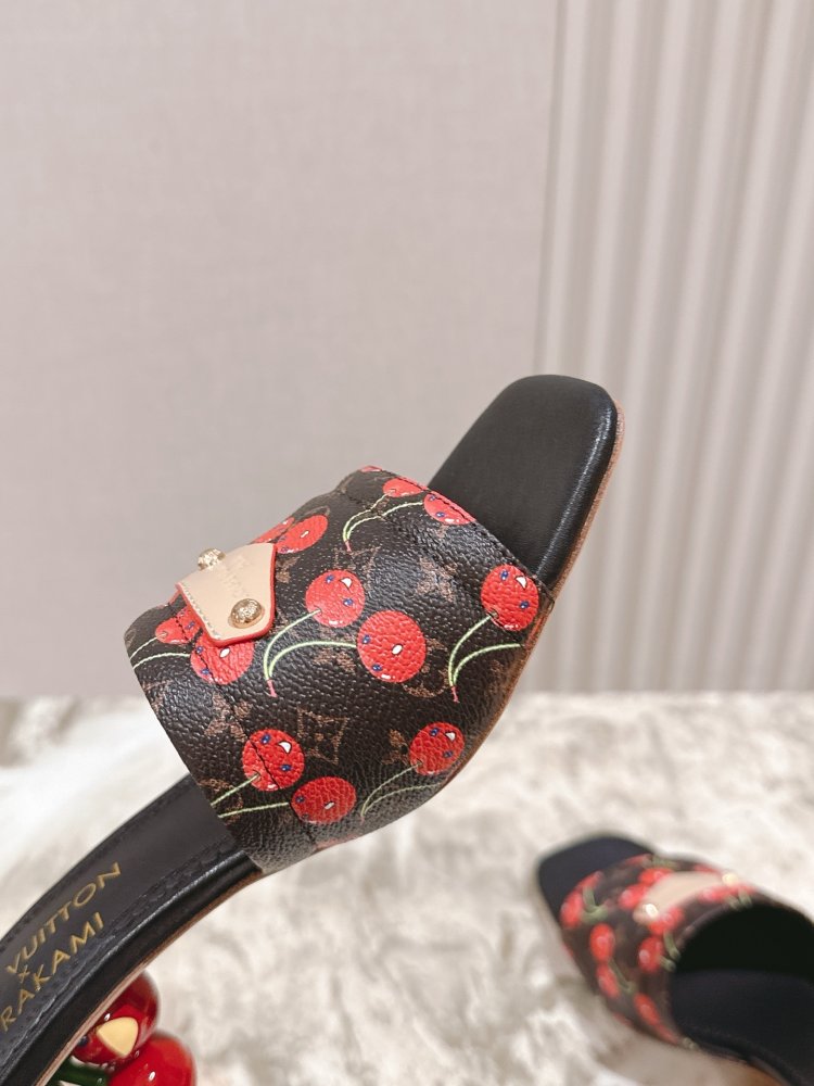 Босоніжки фото 5