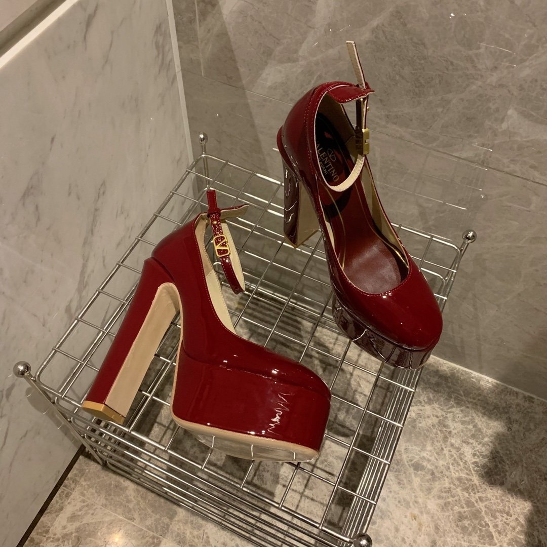 Shoes on platform and high heel maroon фото 6