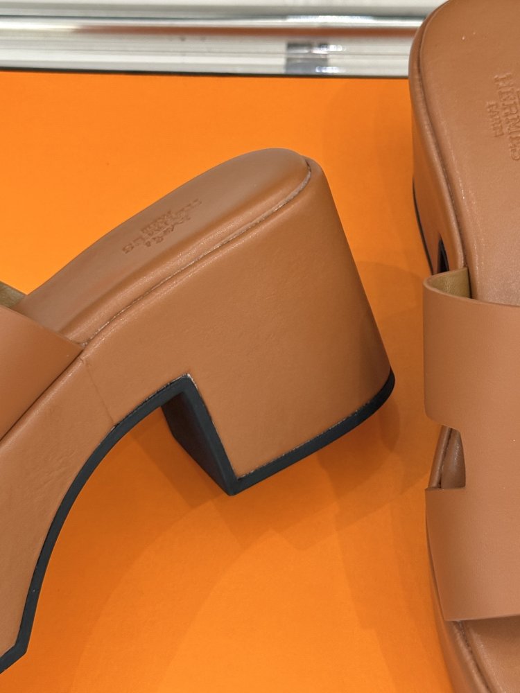 Босоножки фото 6