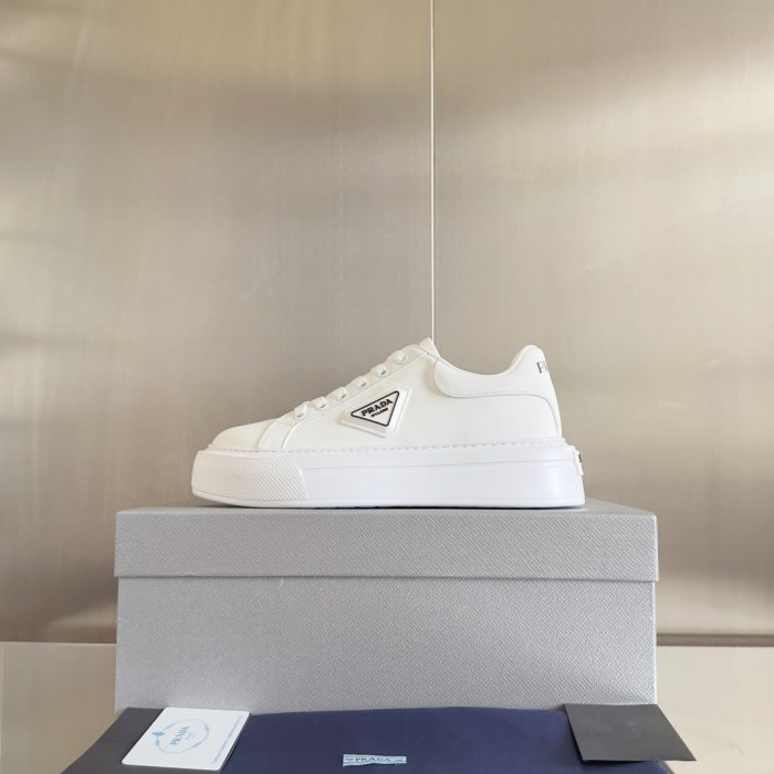 Кроссовки фото 5