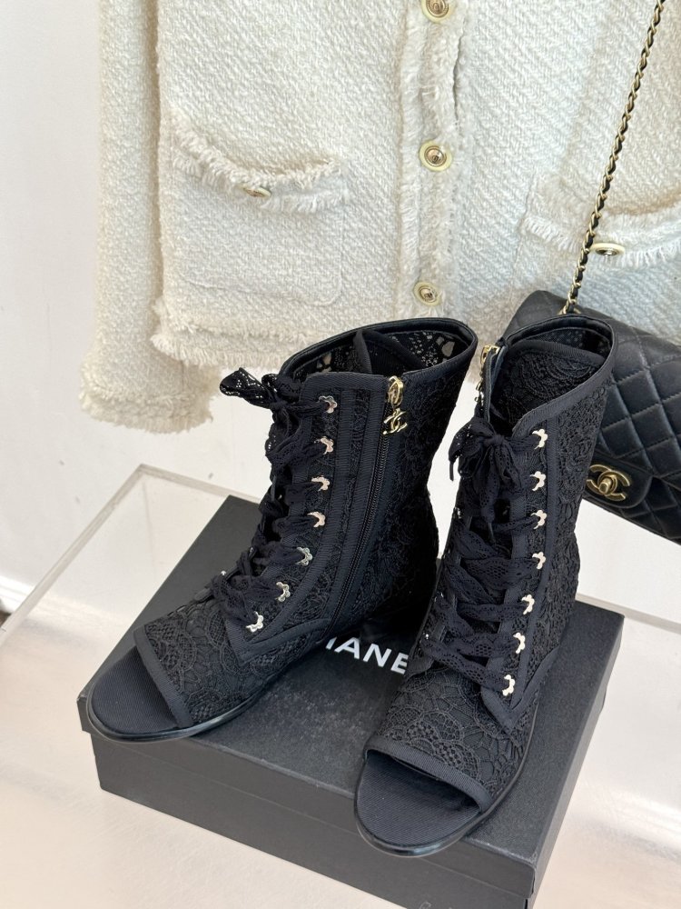 Boots women's фото 2