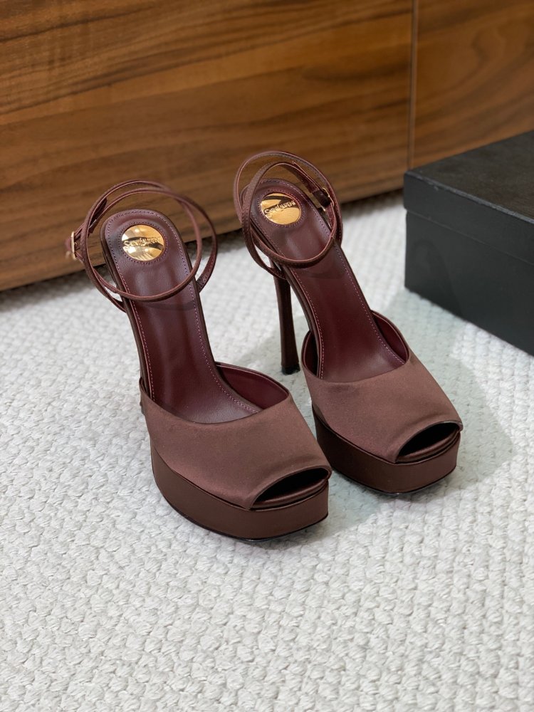 Босоніжки фото 6