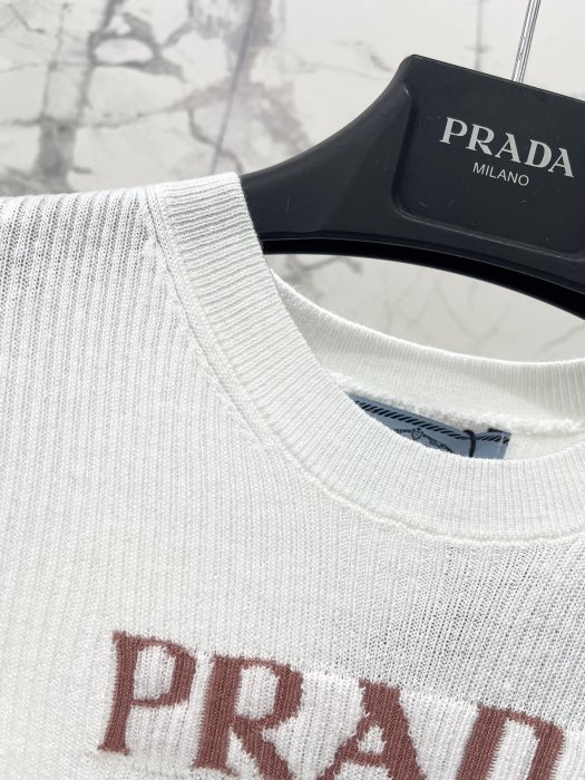 Футболка женская фото 3