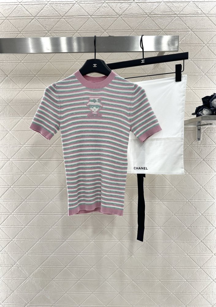 Футболка жіноча фото 9