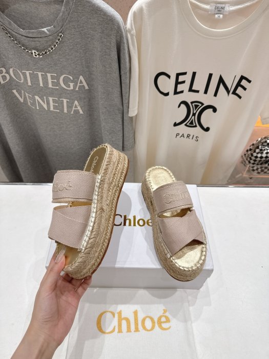 Шльопанці жіночі фото 4