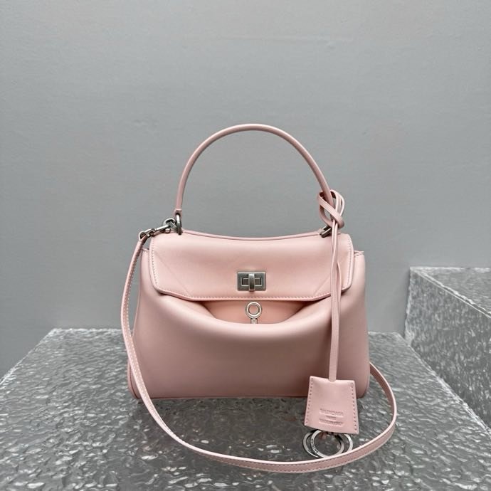 Сумка кожаная розовая Silver Rodeo Mini Tote 23 см фото 7