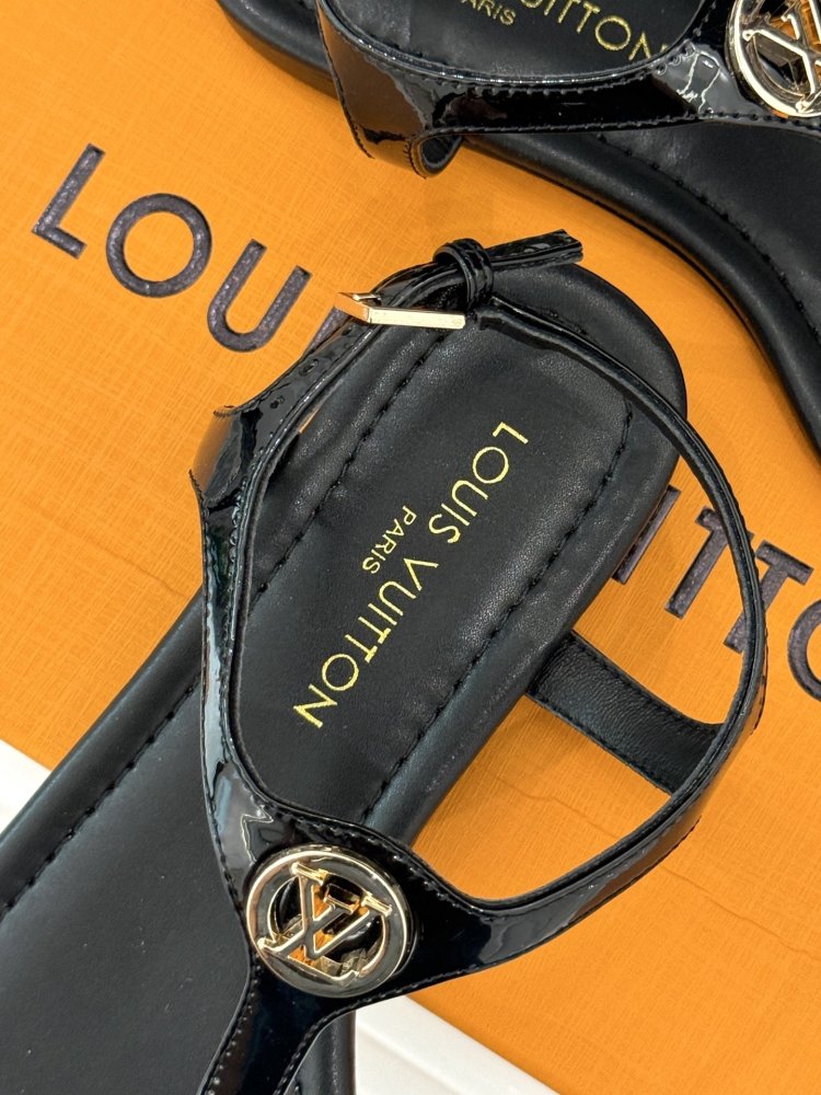 Сандалии женские фото 8