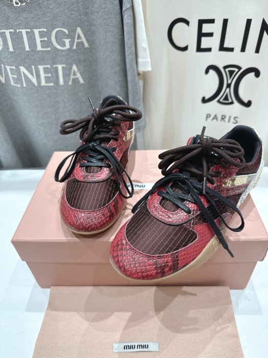 Кроссовки фото 7