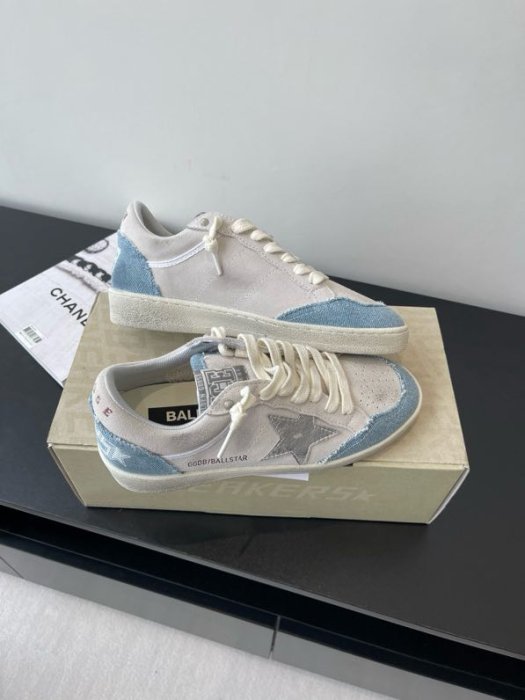 Кроссовки женские фото 7