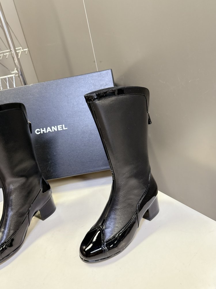 Сапоги женские фото 4