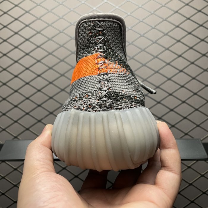 Кроссовки Yeezy Boost 350V2 фото 2