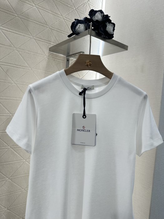 Футболка жіноча фото 3