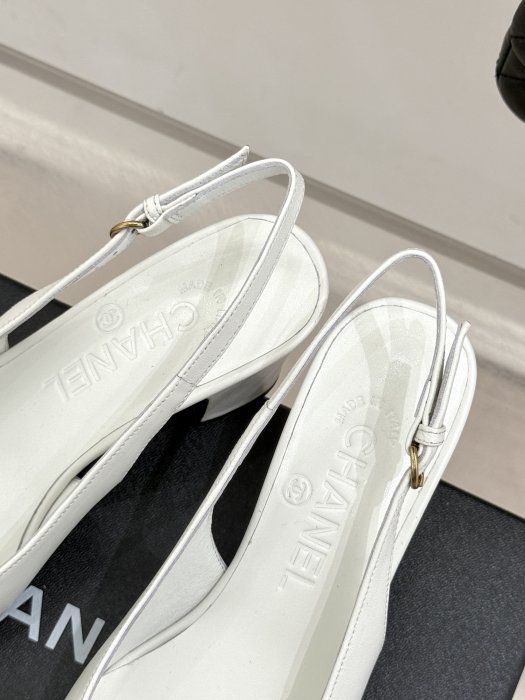 Босоножки фото 8