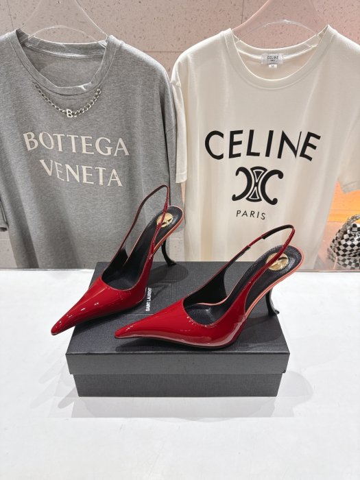 Босоножки фото 3