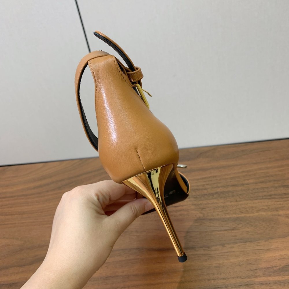 Босоножки фото 9