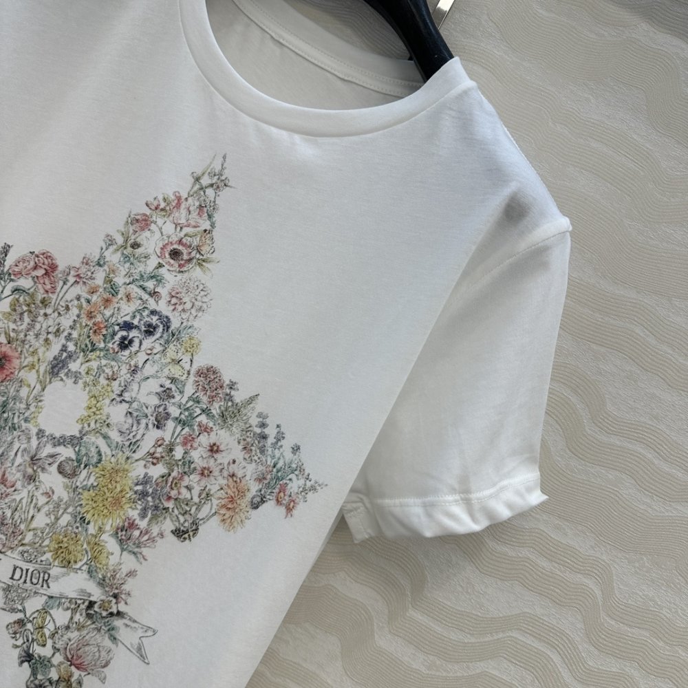 Футболка жіноча фото 3