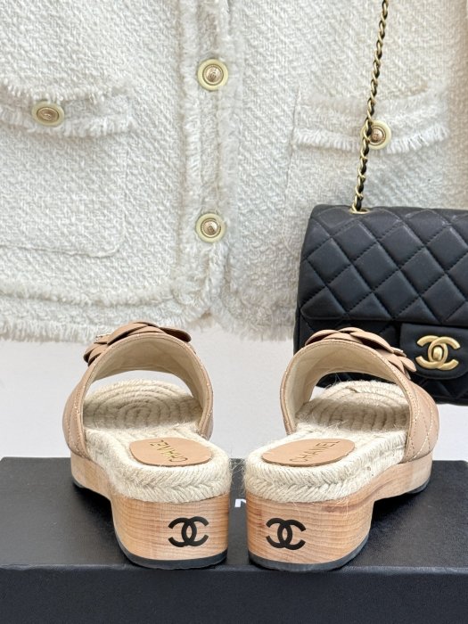 Босоножки фото 6