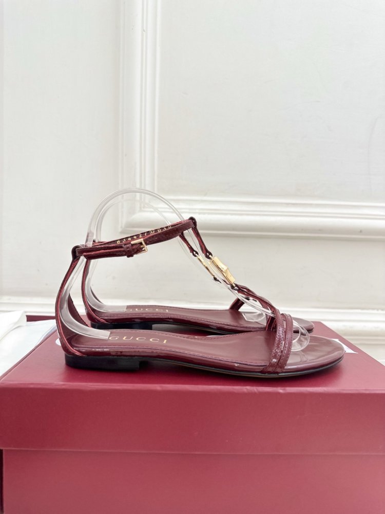 Босоножки фото 3