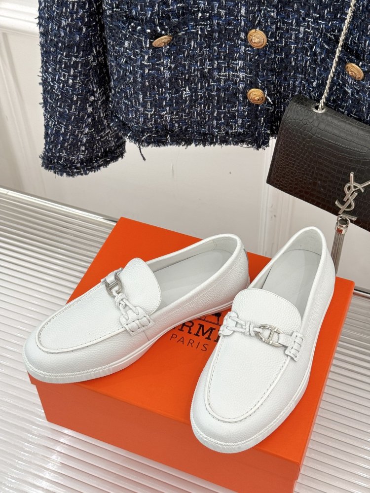 Лоферы жіночі фото 2