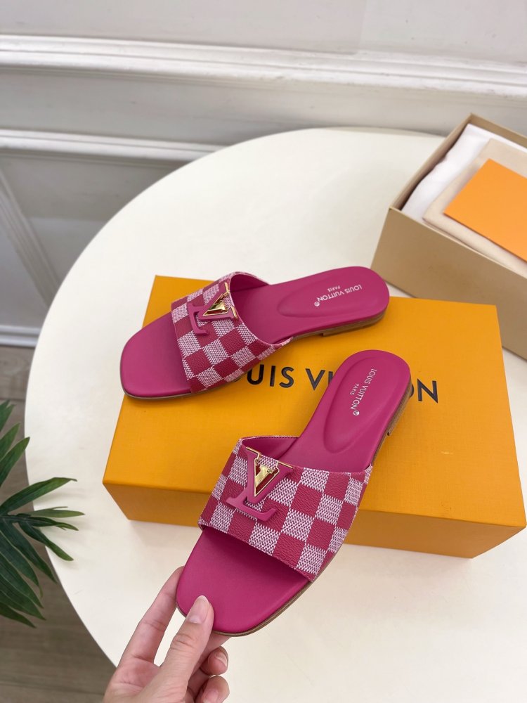 Шлепанцы женские фото 3