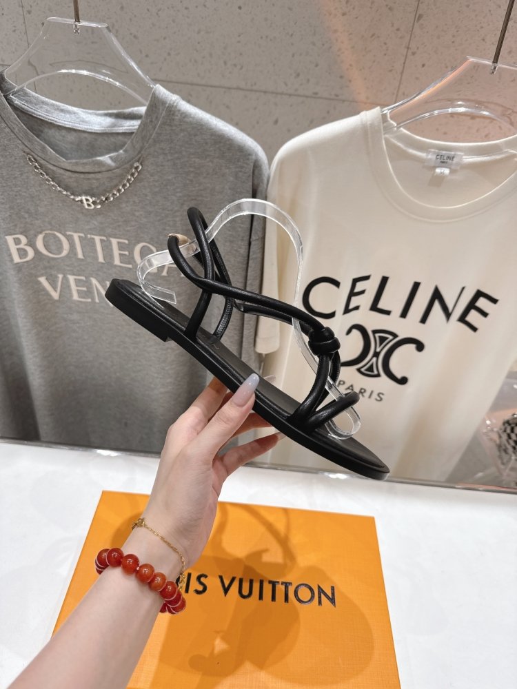 Сандалии женские фото 5