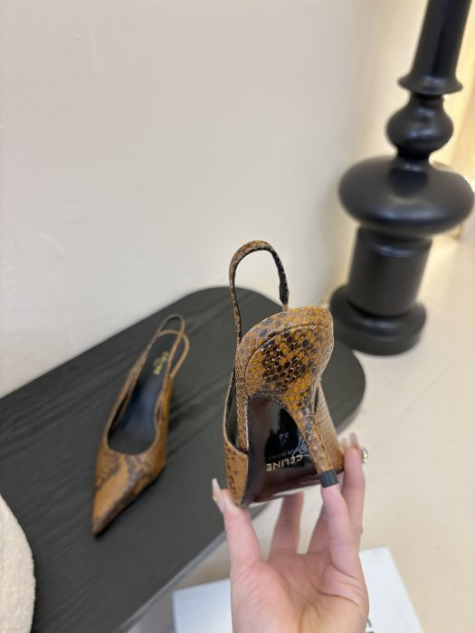 Босоножки фото 6