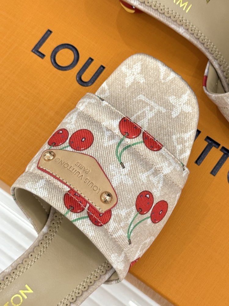 Босоніжки фото 7