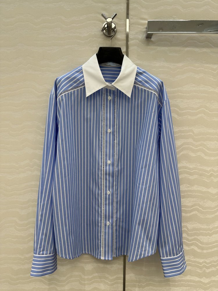 Костюм женский фото 2