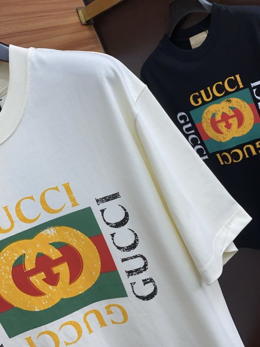 T-shirt men's фото 4