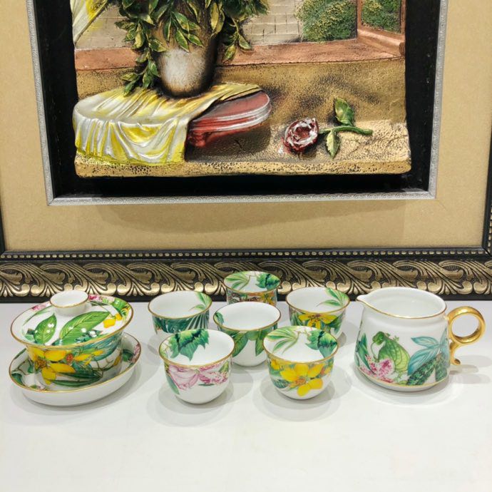 Tea service of bone porcelain of 8 items фото 3