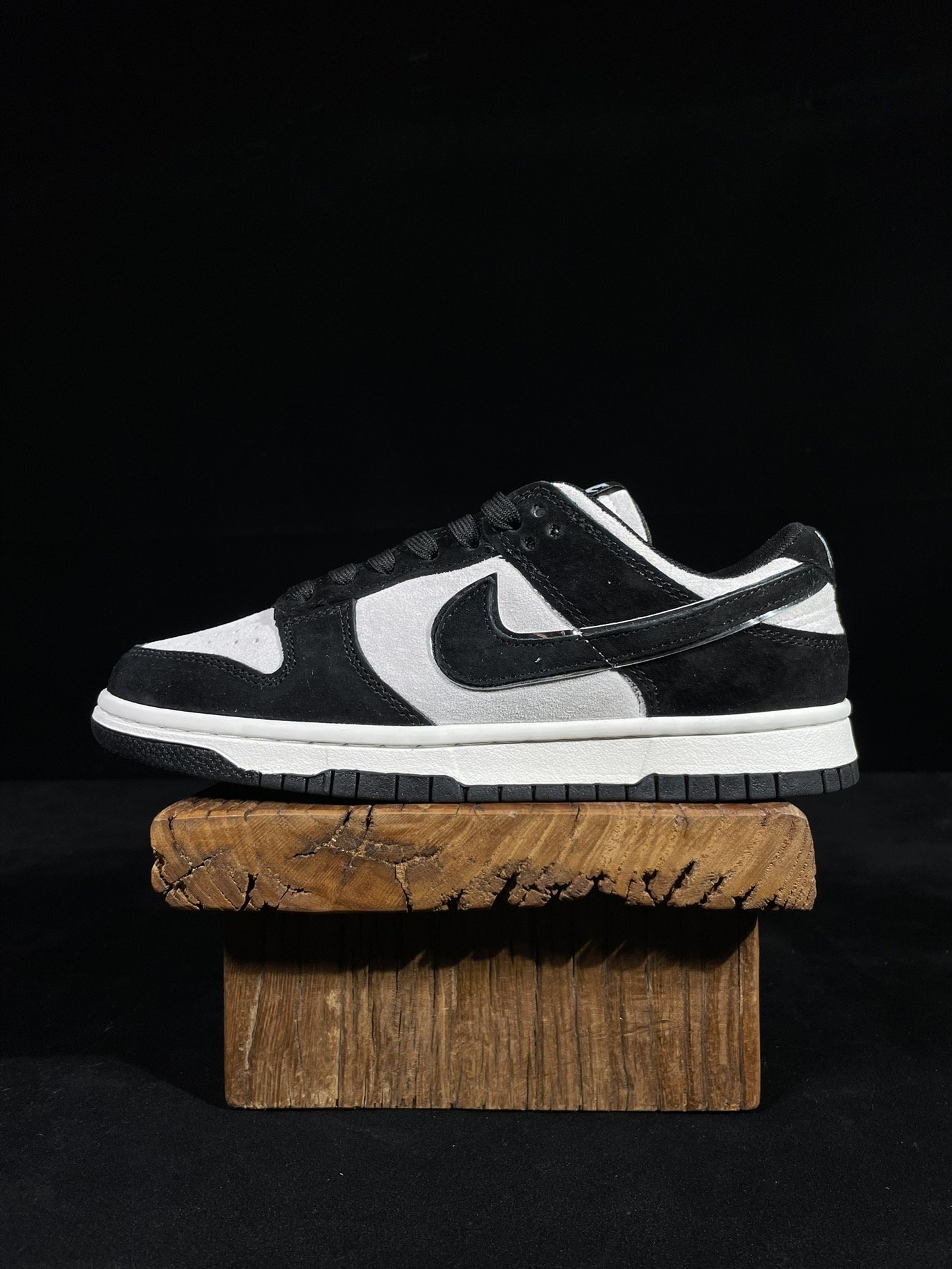 Sneakers Dunk LF0039-017 Otomo Katsuhiro x Nike SB Dunk Low