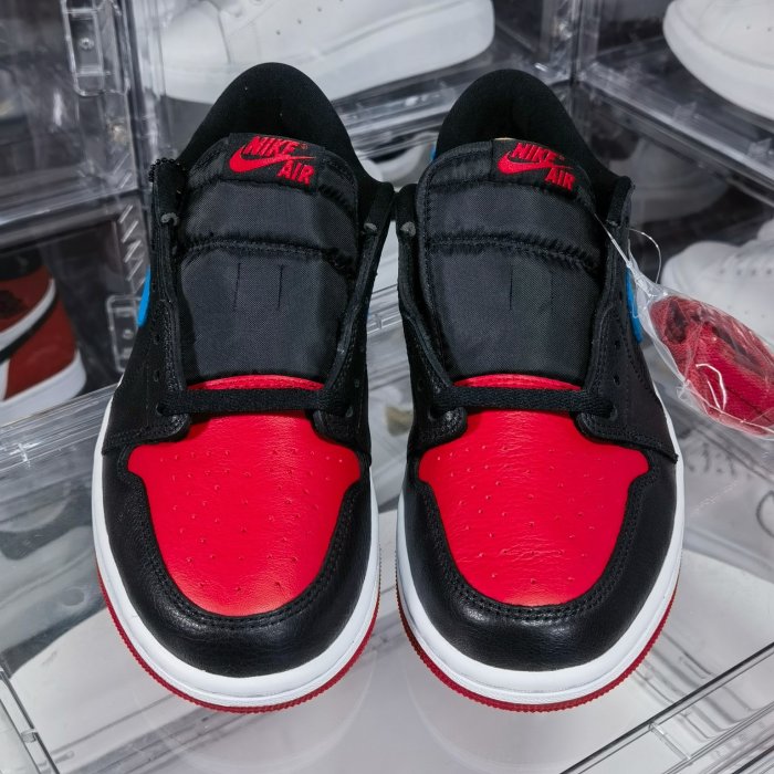 Sneakers Air Jordan1 Low OG Swoosh фото 4
