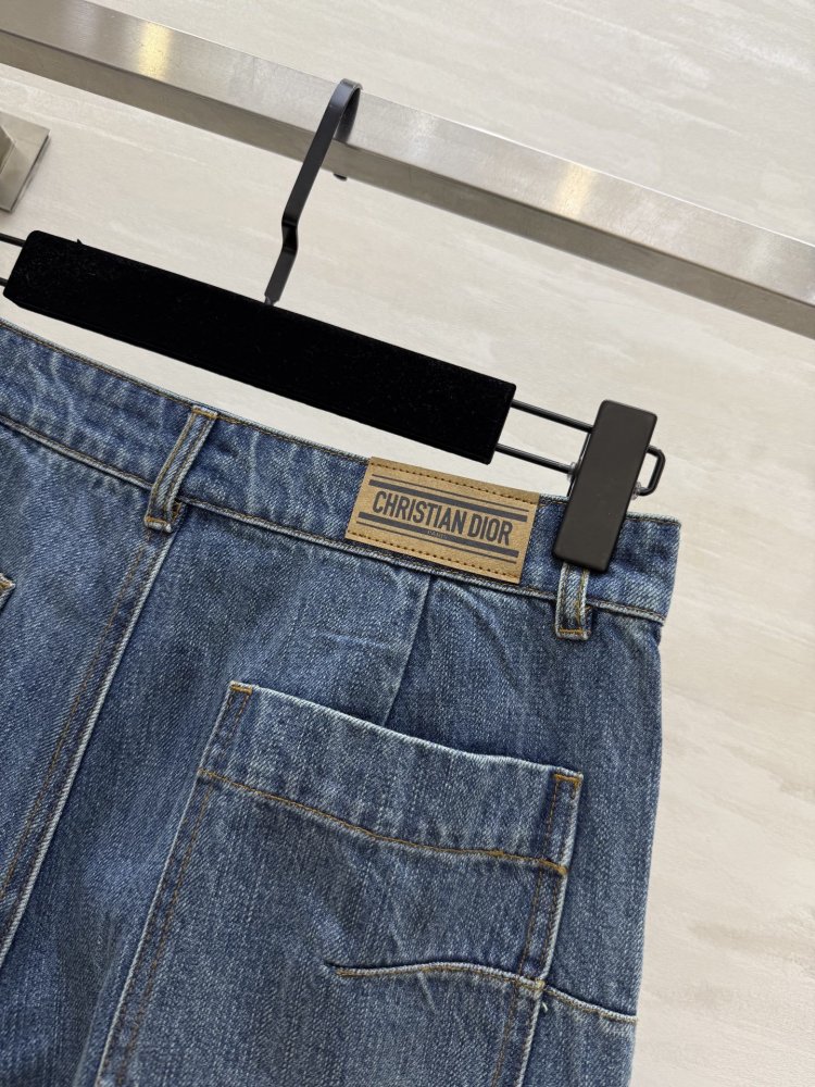 Джинсы женские фото 4