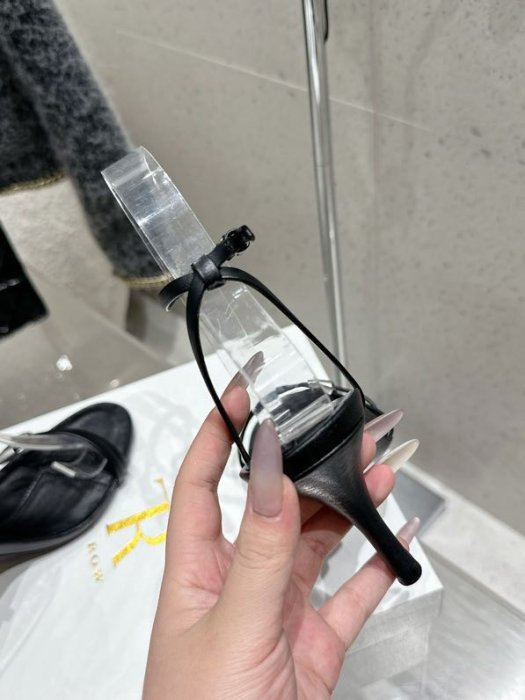 Босоножки фото 3