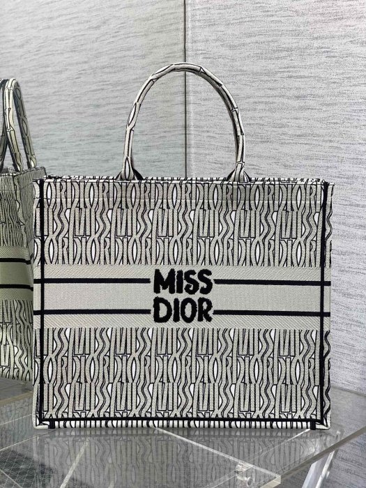 Сумка женская Tote Miss Dior 42 см