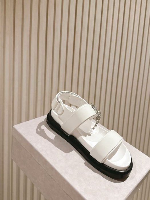 Сандалі жіночі фото 6