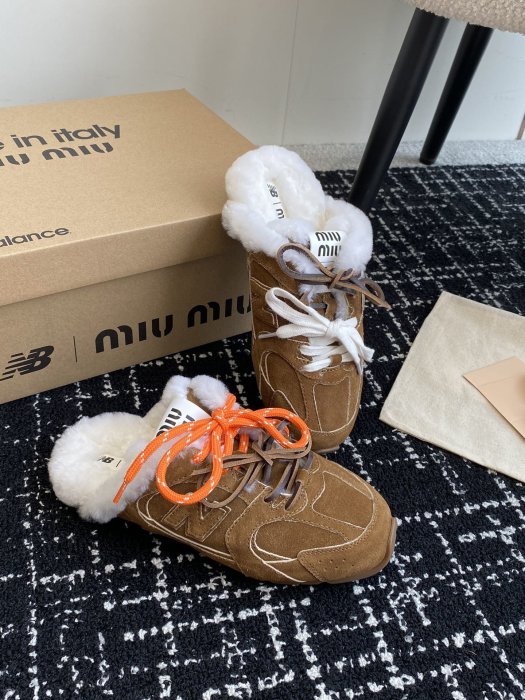 Sneakers мюли on fur women's Miu Miu x New Balance 530