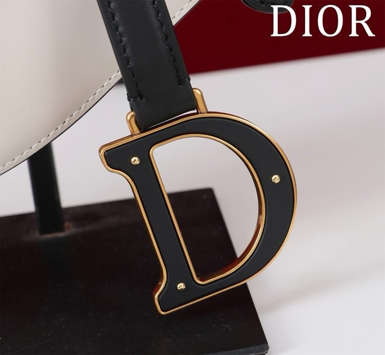 Сумка кожаная Dior Saddle 25 см фото 8