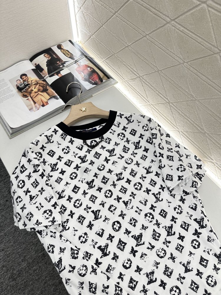 Футболка жіноча фото 7