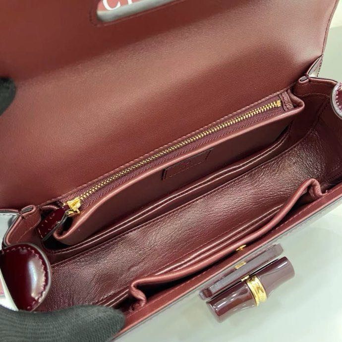Сумка кожаная Gucci Bamboo Diva 26 см фото 9