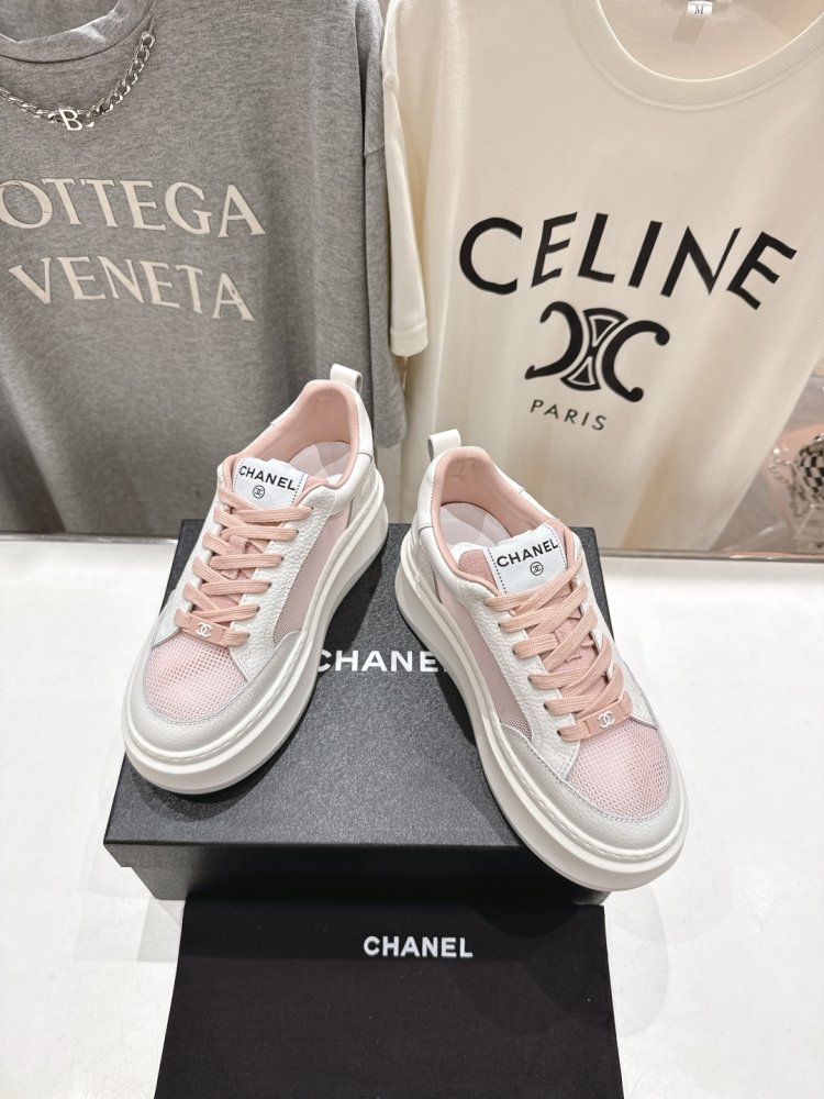 Кроссовки женские фото 2