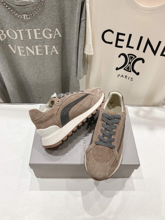 Кроссовки фото 4